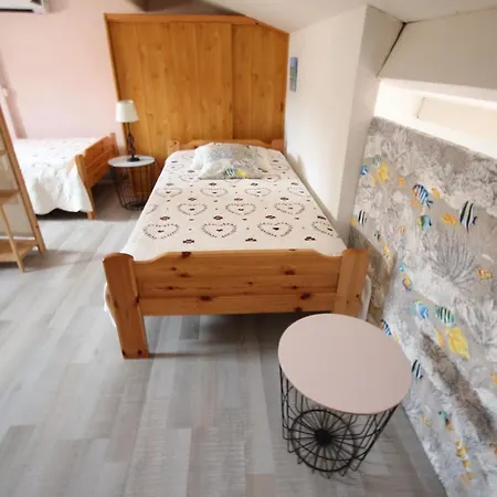Belle 5 Couchages Terrasse Sud Parking Dans Securisee Piscine Commune 400m De La Lrjp102 Portiragnes