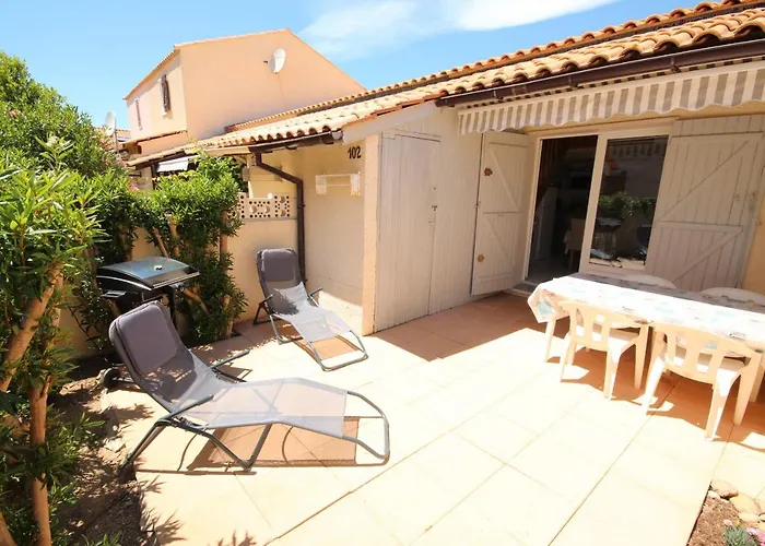 Belle 5 Couchages Terrasse Sud Parking Dans Securisee Piscine Commune 400m De La Lrjp102 *